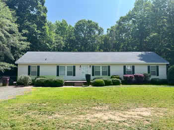 145 Country Walk Ln, Sanford, NC 27332