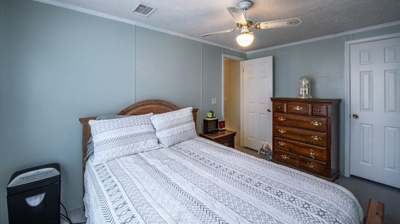 145 Davis Rd, Zebulon, NC 27597