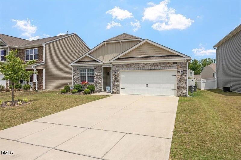 145 Great White Way, Clayton, NC 27527