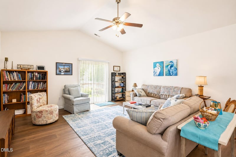 145 S Great White Way, Clayton, NC 27527