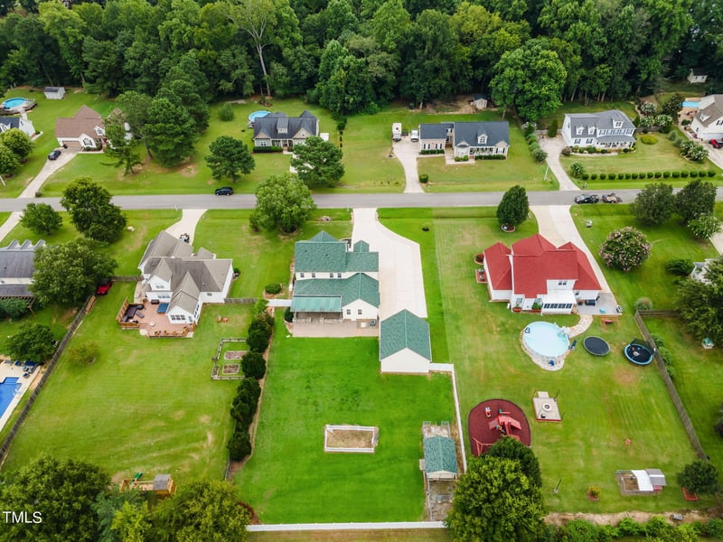 145 Greenlyn Dr, Clayton, NC 27527
