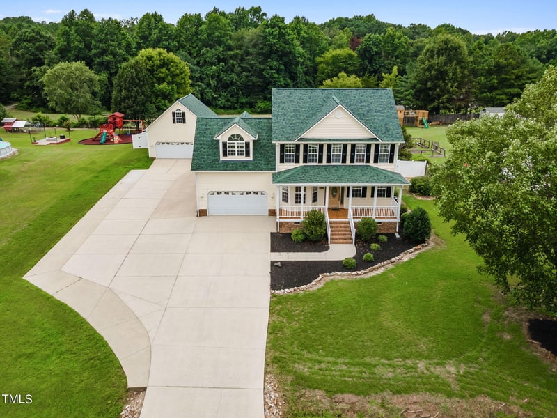 145 Greenlyn Dr, Clayton, NC 27527