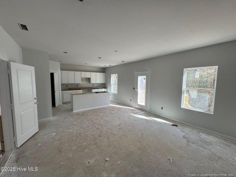 145 Horse Trot Ln, Sanford, NC 27332