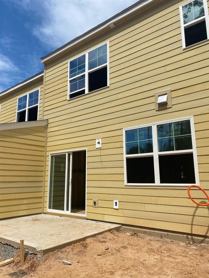 145 Hunston Dr #76, Holly Springs, NC 27540