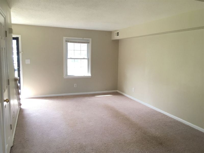 145 Jones Franklin Rd #E, Raleigh, NC 27606