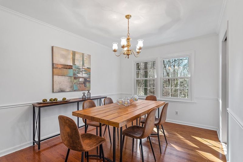 145 Lee Cir, Cary, NC 27511