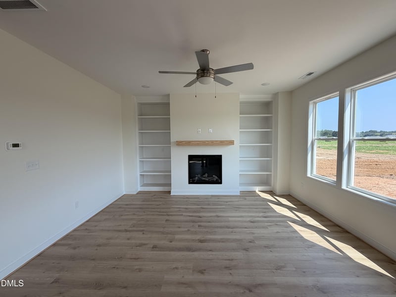 145 Longfield Ct, Dunn, NC 28334