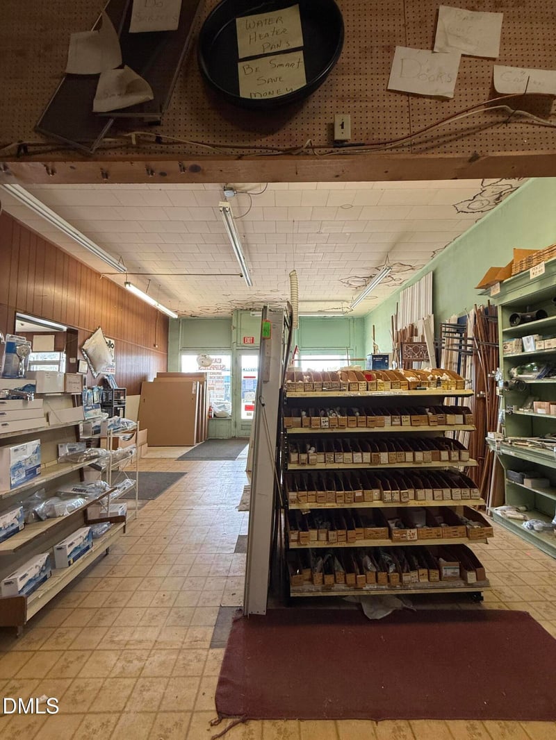 145 Main St #B, Youngsville, NC 27596