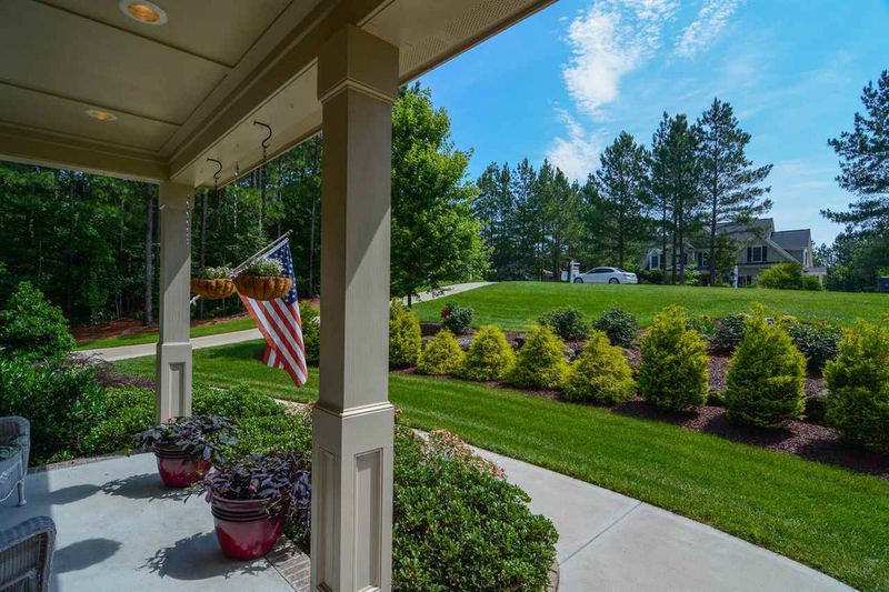 145 Rivers Edge Dr, Youngsville, NC 27596