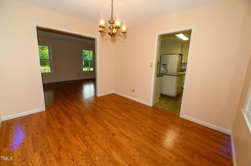 145 Rolling Acres Rd, Youngsville, NC 27596