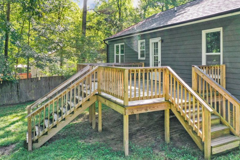 145 Thistle Dr, Youngsville, NC 27596