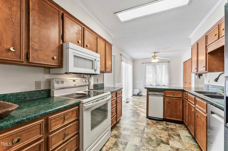 145 Traceway N, Sanford, NC 27332