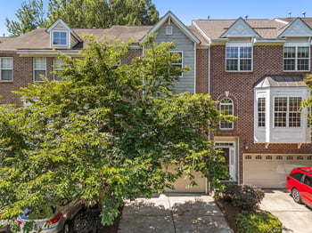 145 Vintage Dr, Chapel Hill, NC 27516