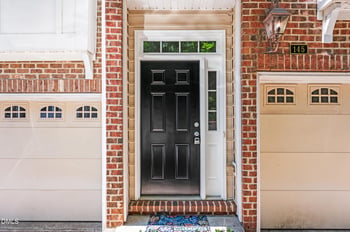 145 Vintage Dr, Chapel Hill, NC 27516