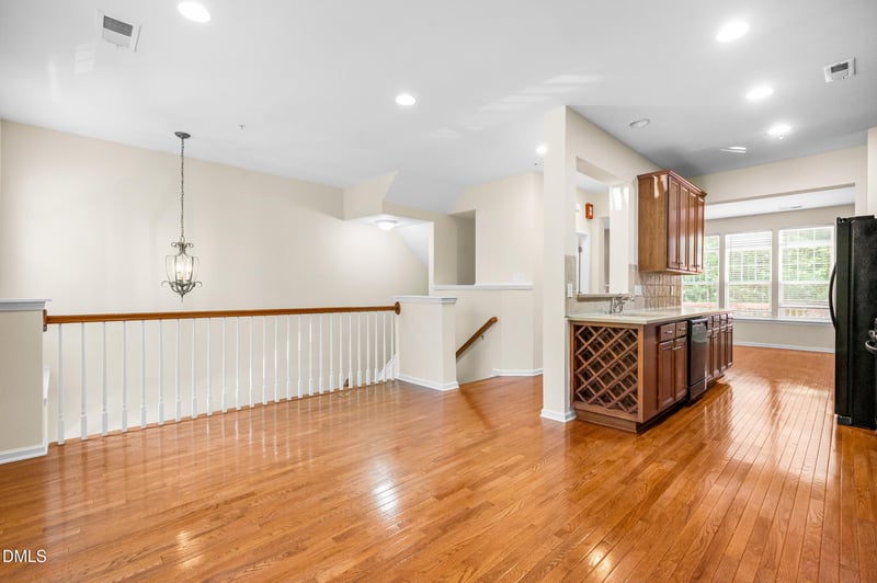 145 Vintage Dr, Chapel Hill, NC 27516