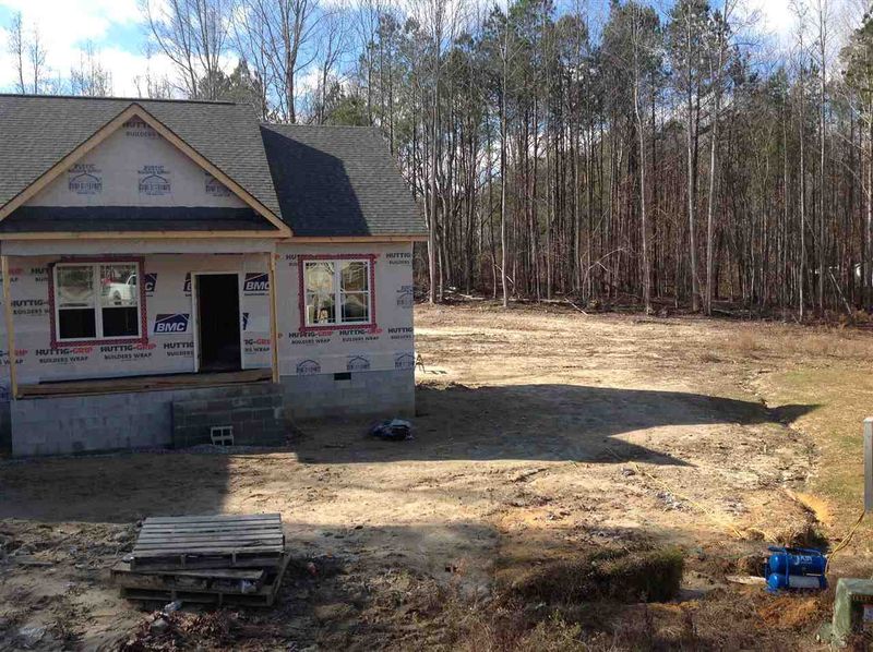 145 Willowcrest Dr, Louisburg, NC 27549