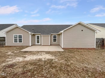 1451 Avoncroft Dr, Fayetteville, NC 28306