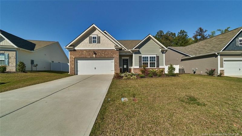 1452 Abercorn Ln, Sanford, NC 27330