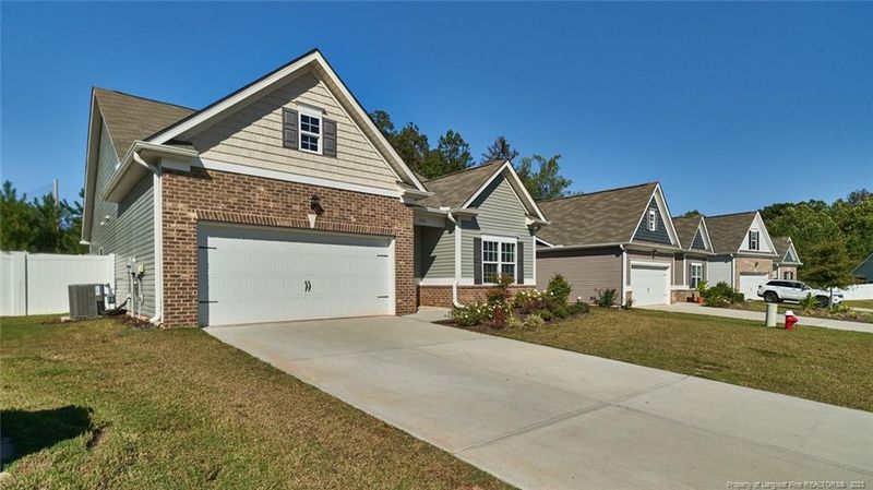 1452 Abercorn Ln, Sanford, NC 27330