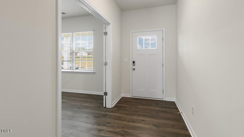 1453 Carisbrooke Dr, Mebane, NC 27302