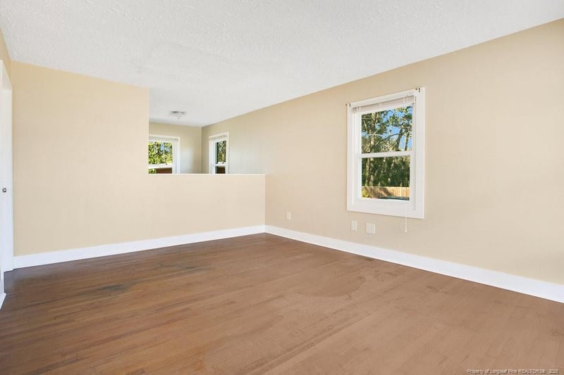 1453 Pamalee Dr, Fayetteville, NC 28303