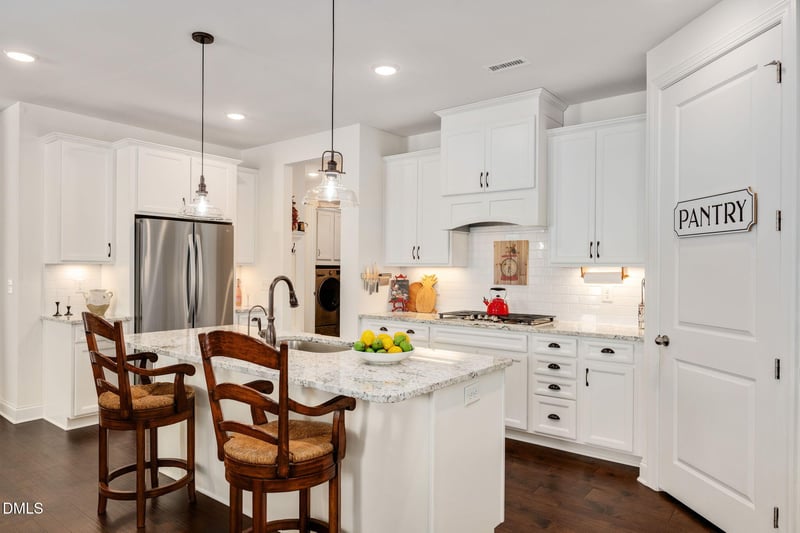 1453 Stonemill Falls Dr, Wake Forest, NC 27587