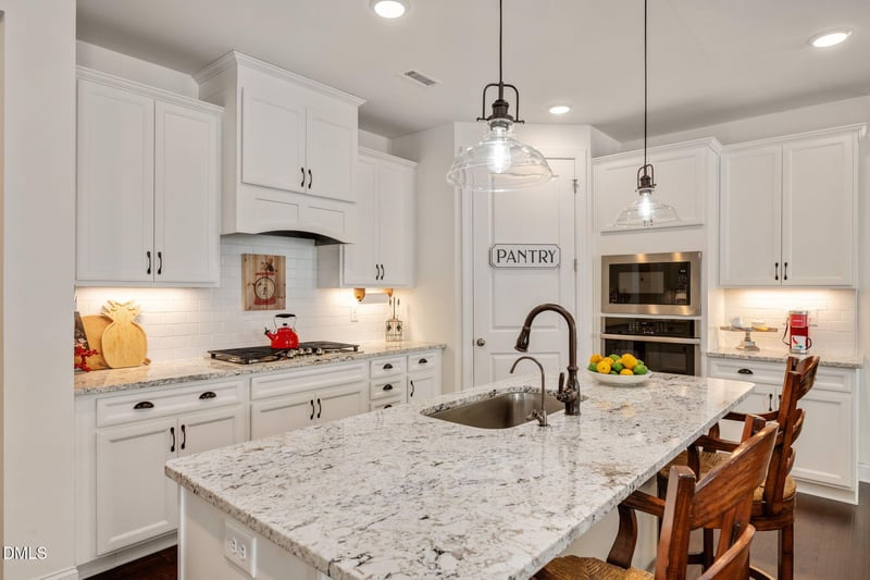 1453 Stonemill Falls Dr, Wake Forest, NC 27587
