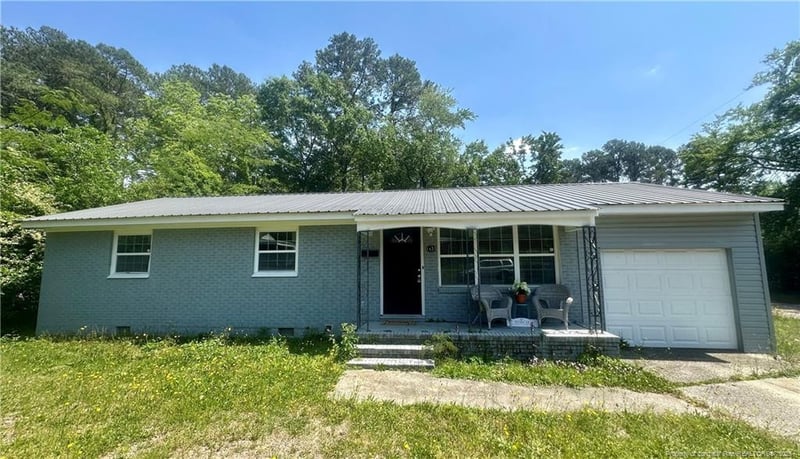 1455 Bridger St, Fayetteville, NC 28301