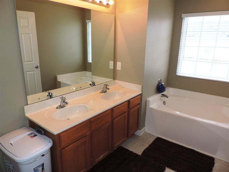 1456 Ricochet Dr, Raleigh, NC 27610