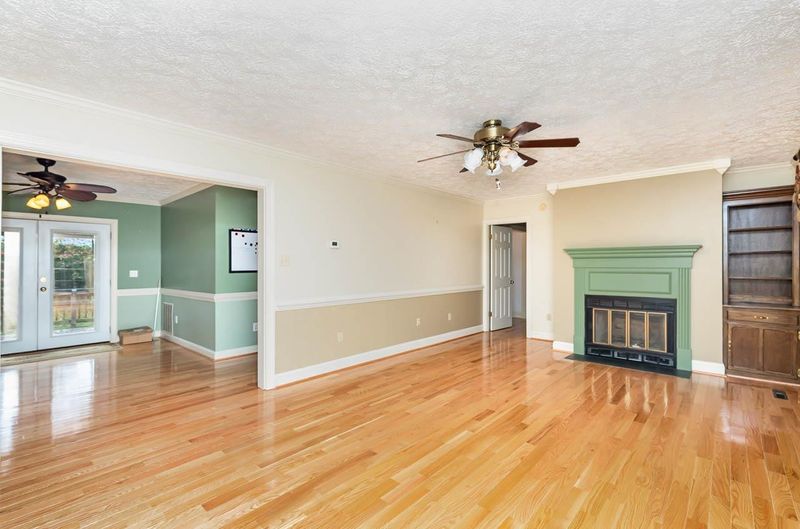 146 Angleview Dr, Wendell, NC 27591