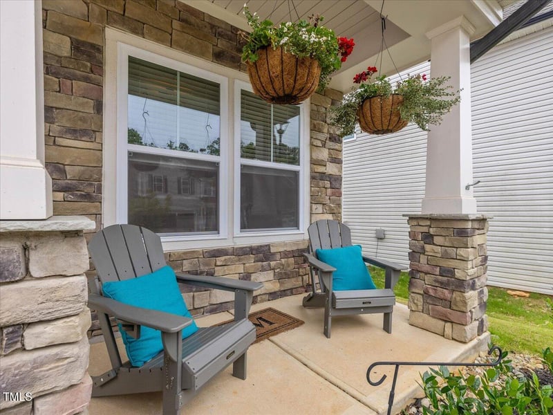 146 Bent Willow Dr, Clayton, NC 27527