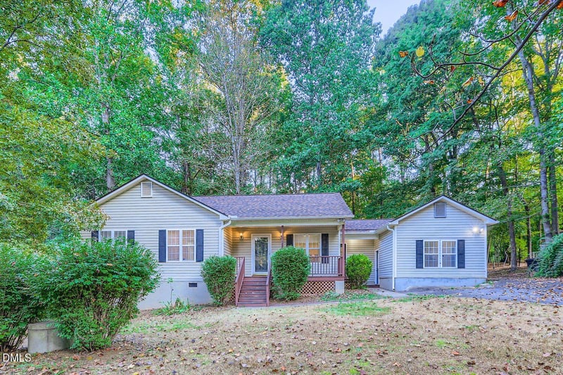 146 Clark Ct, Youngsville, NC 27596