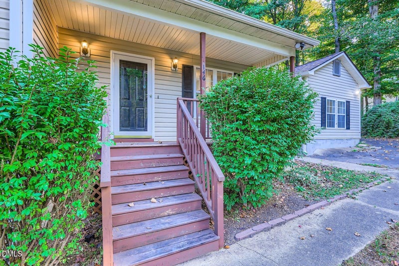 146 Clark Ct, Youngsville, NC 27596