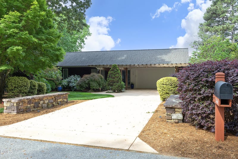 146 Lochwood West Dr, Cary, NC 27518