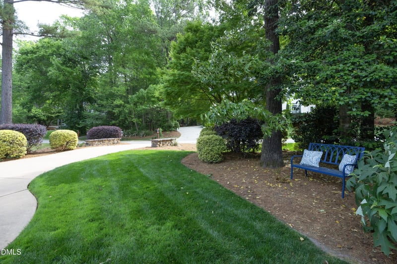 146 Lochwood West Dr, Cary, NC 27518