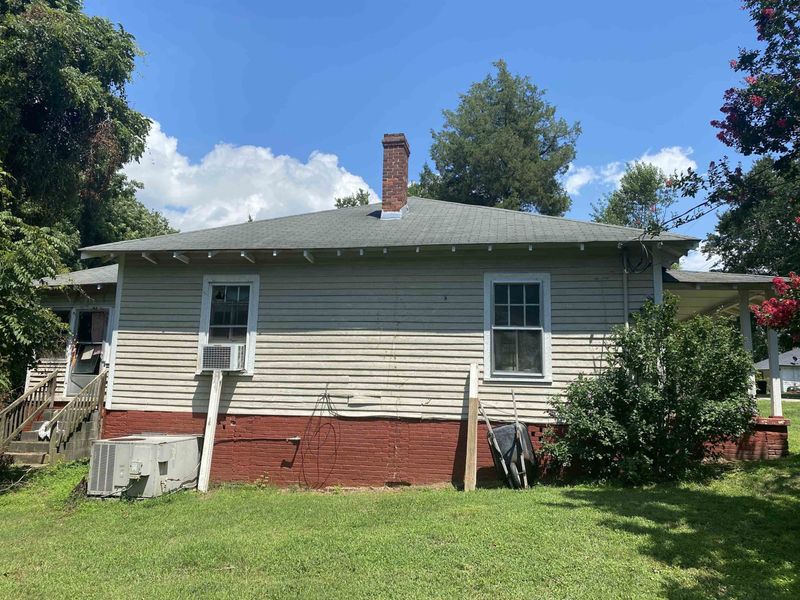 146 Maple St, Roxboro, NC 27573