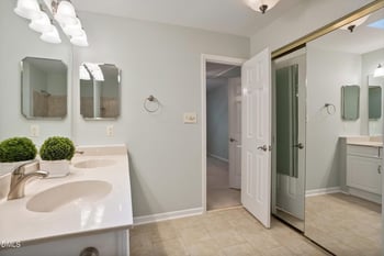 146 Renwick Ct, Raleigh, NC 27615
