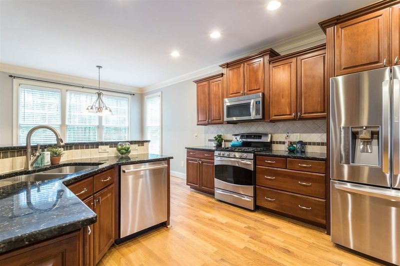 146 Skygrove Dr, Clayton, NC 27527