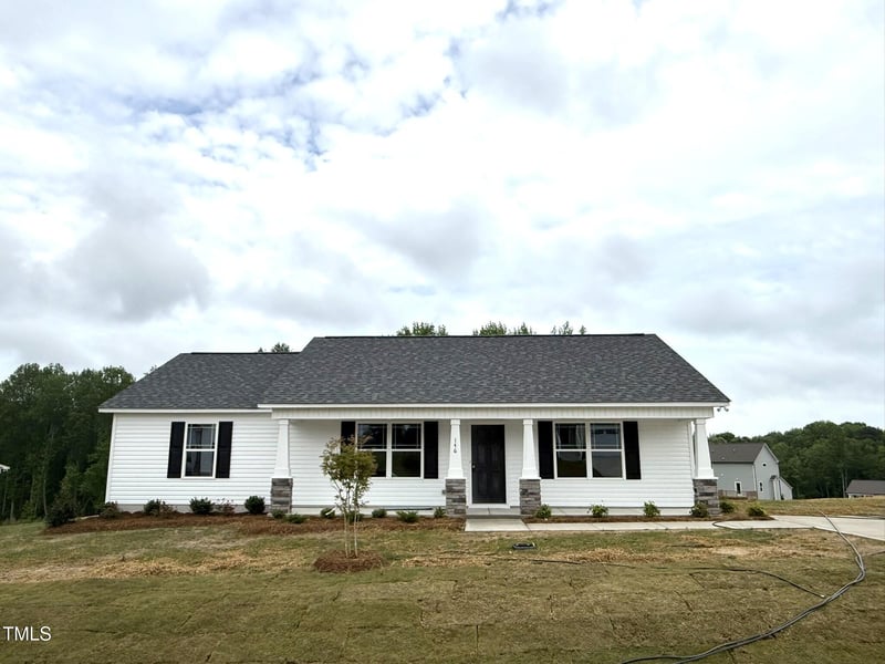 146 Starry Sky Dr, Benson, NC 27504