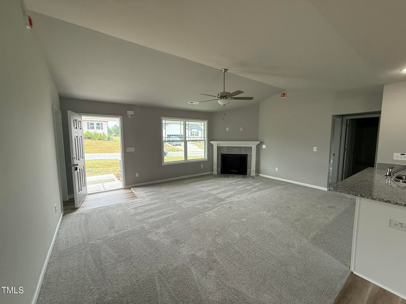 146 Starry Sky Dr, Benson, NC 27504