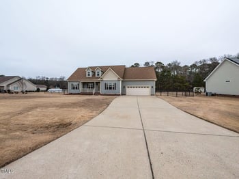 146 Watersedge Ln, Smithfield, NC 27577