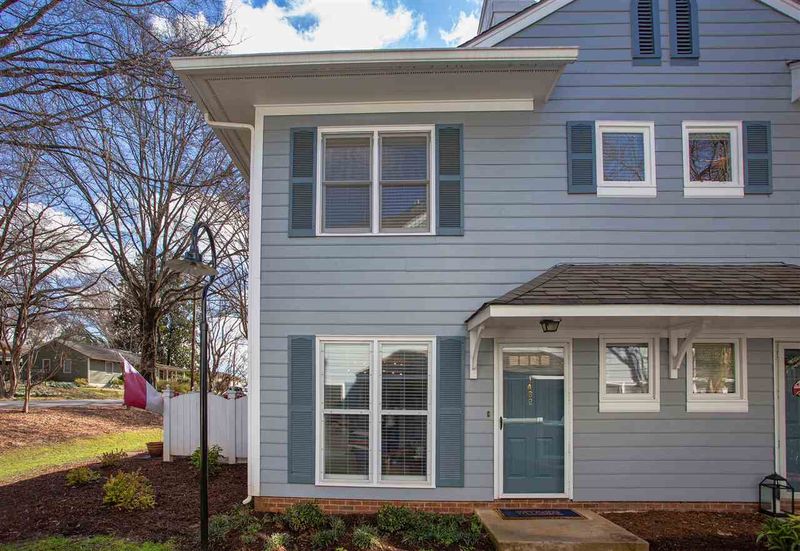 1462 Barton Place Dr, Raleigh, NC 27608
