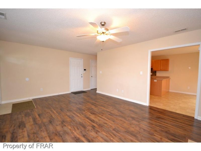 1465 Middlesbrough Dr, Fayetteville, NC 28306