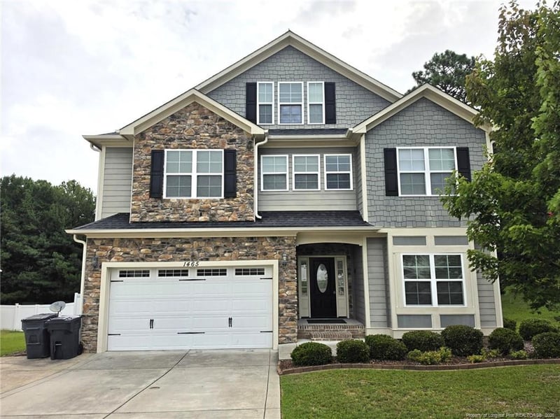 1465 Vergeland Dr, Hope Mills, NC 28348