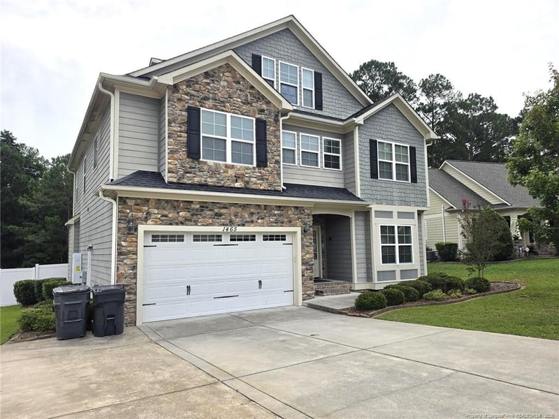 1465 Vergeland Dr, Hope Mills, NC 28348