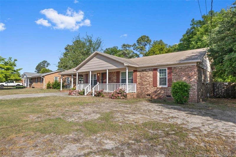 1467 Habersham Dr, Fayetteville, NC 28304