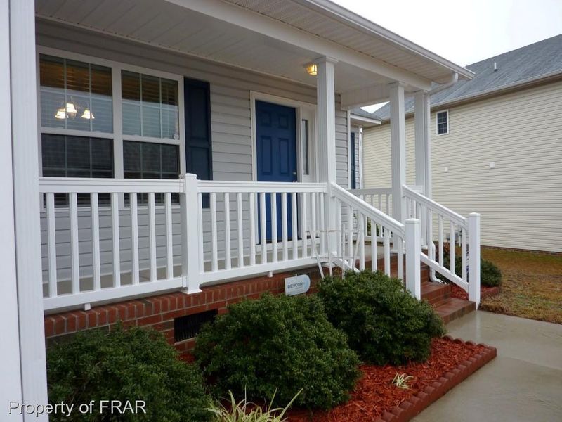 1468 Snowy Egret Dr, Fayetteville, NC 28306