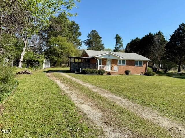 1469 Savannah Hill Rd, Dunn, NC 28334