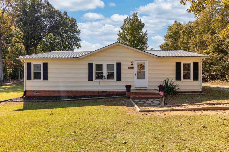 1469 Semora Rd, Roxboro, NC 27574