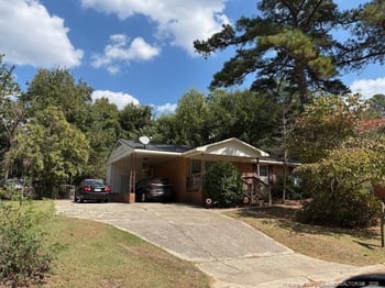 1469 Thelbert Dr, Fayetteville, NC 28301